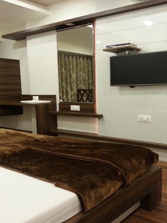 Hotel Oasis Mumbai Exterior photo