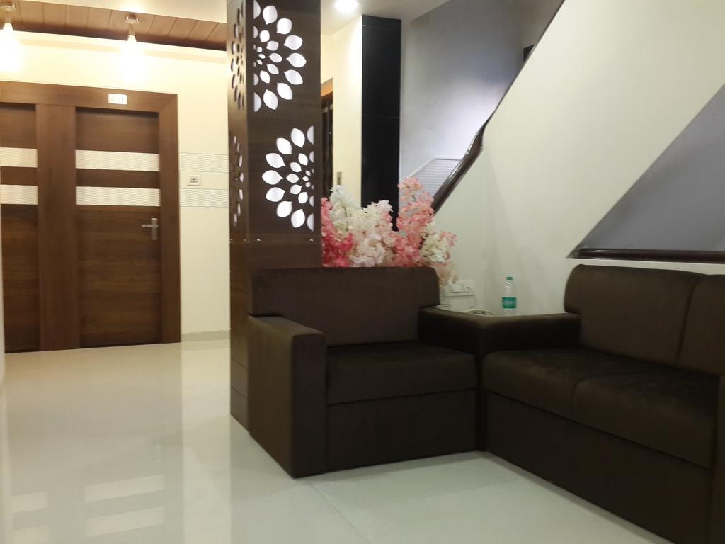 Hotel Oasis Mumbai Exterior photo