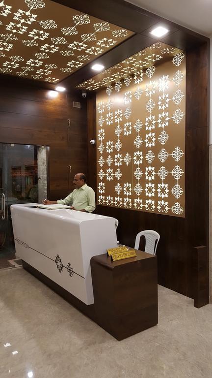 Hotel Oasis Mumbai Exterior photo